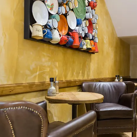 Continental Hotell 4*