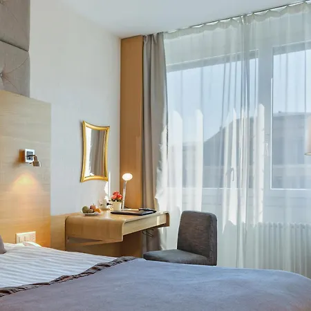 Hotell Continental 4*